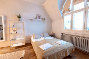 2ndhomes Compact Top Floor Studio in Erottaja